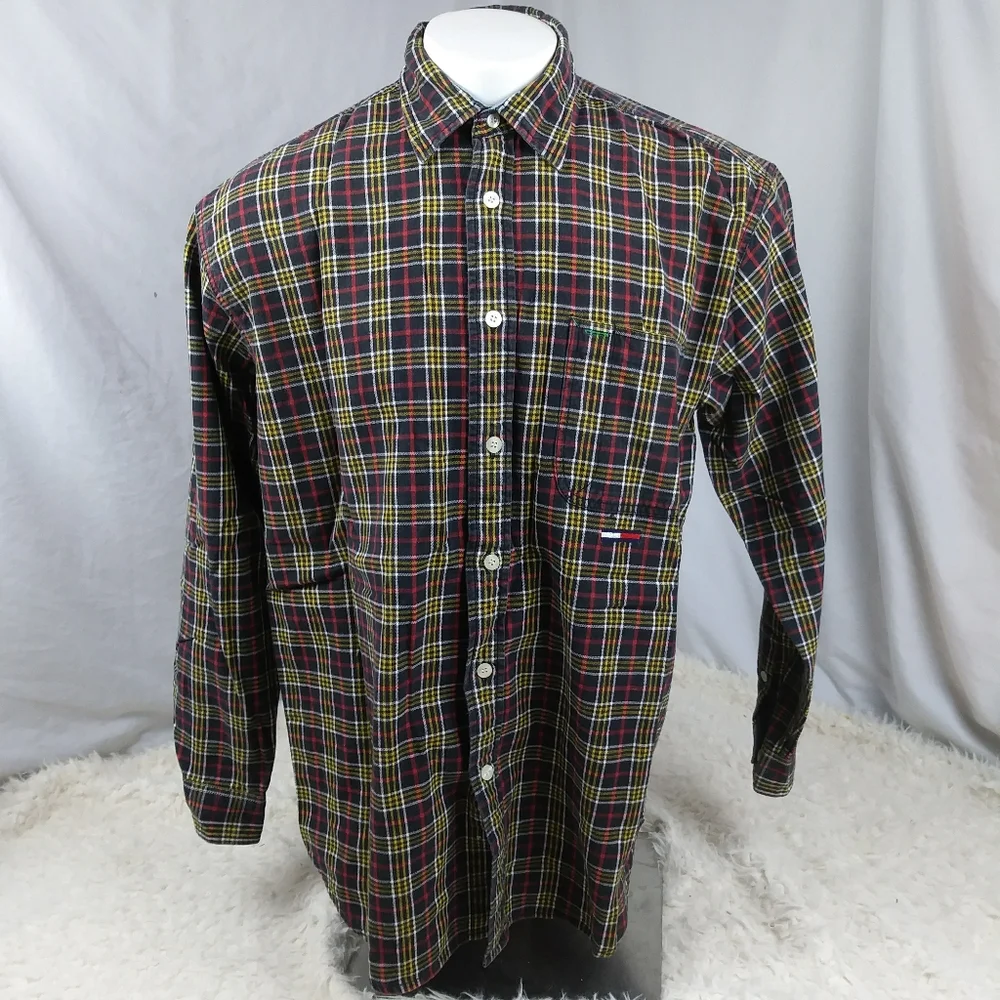 3/25$‎ Tommy button top durable plaid long sleeve